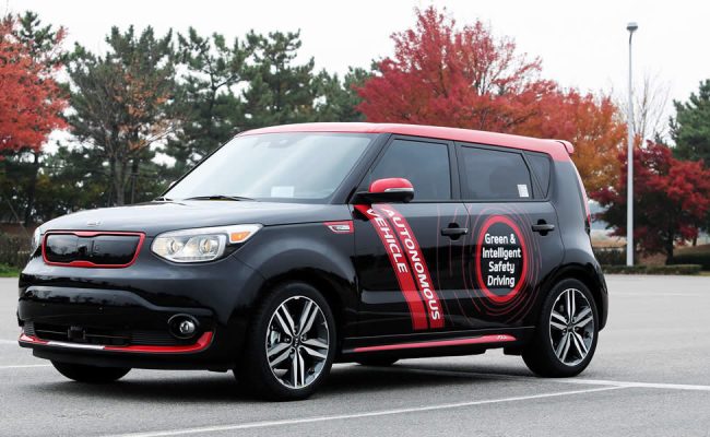 Samo-vozeča KIA Soul EV