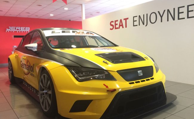 Odpelji se z avtom SEAT LEON CUP RACER in Andrejem Jerebom