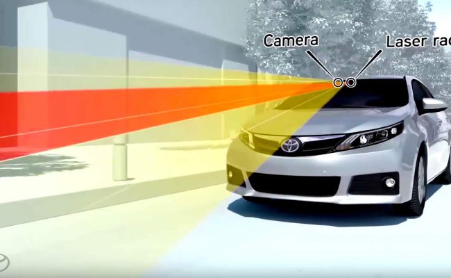 Toyota in Lexus: Avtomatično zaviranje do leta 2017