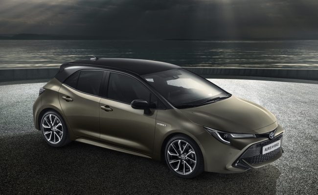 Toyota objavlja, da bodo tretjo generacijo modela Auris izdelovali v tovarni v Veliki Britaniji