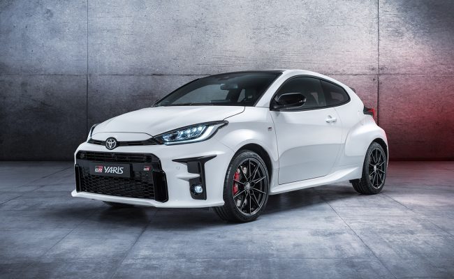 Nova Toyota GR Yaris: Skovana V Vročici Reli Serije WRC